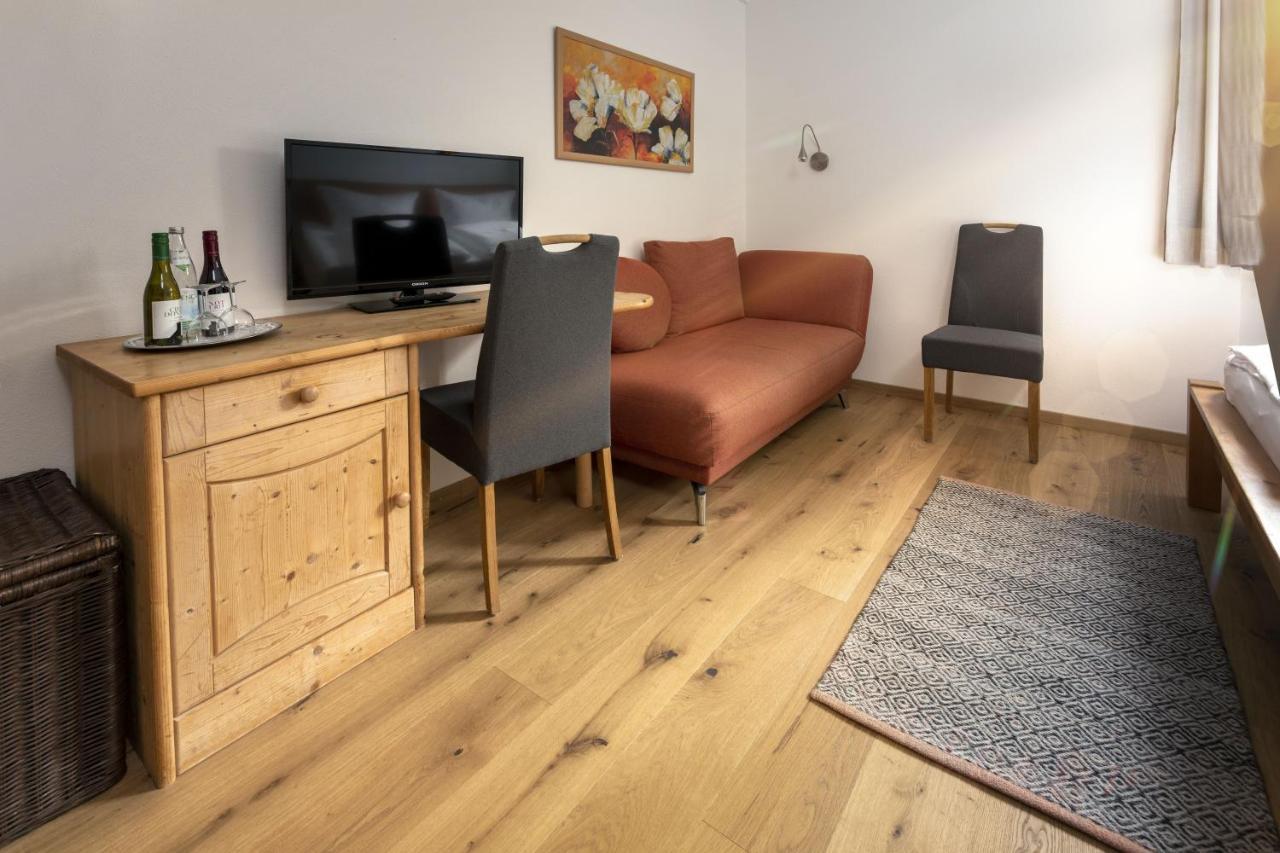 Pension Bernhardhof Otterfing Екстер'єр фото