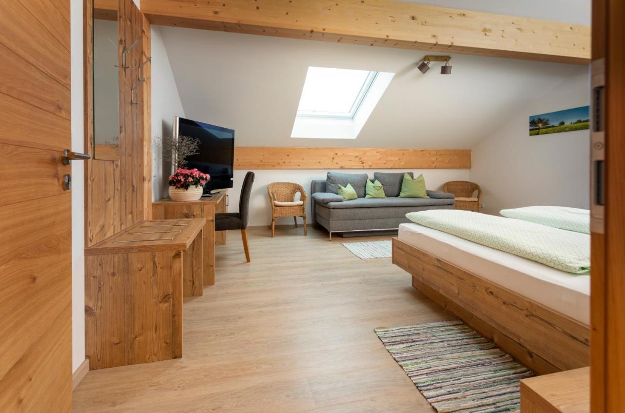 Pension Bernhardhof Otterfing Екстер'єр фото